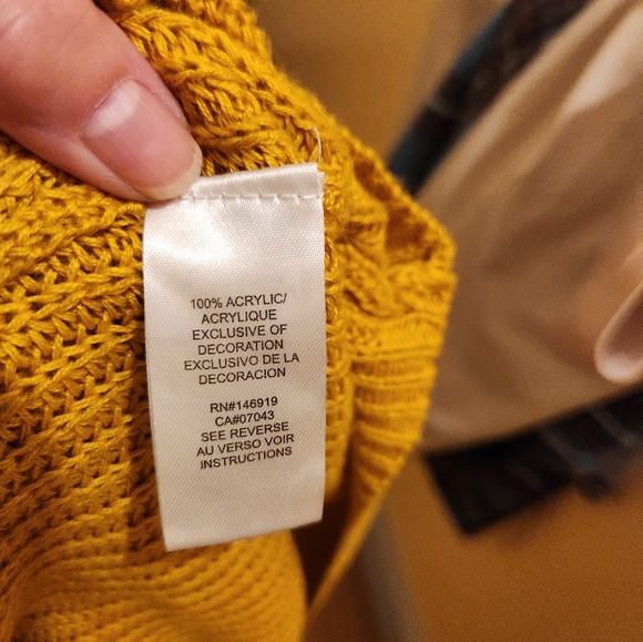 Freshman mustard yellow cropped cardigan - Picture 3 of 3